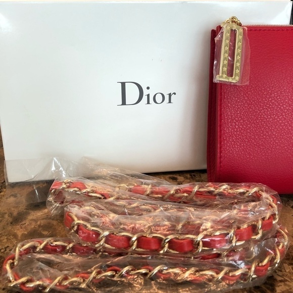 DIOR Cosmetic bag converted to crossbody BNWB, perfect brand new condition - Picture 3 of 14